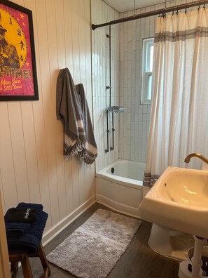 Full bathroom with shower only.