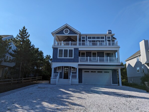 39585 Alicia Court, Breakwater Beach, North Bethany