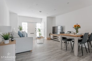 The open-plan living/dining room and kitchen means the apartment 'flows'