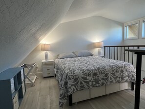 Loft Bedroom with Queen Bed