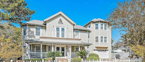 Welcome to Destin Paradise! 6 Bedroom, 6.5 Bathroom 