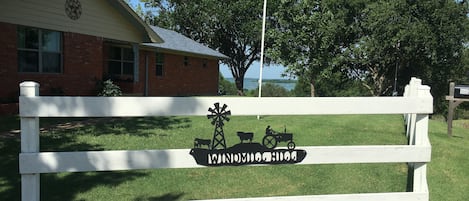 Welcome to Windmill Hill!