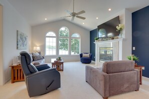 Living Room | Queen Sleeper Sofa | Twin Sleeper Sofa | Smart TVs