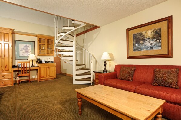 Welcome to our spacious and cozy Lodge guest room in the heart of the Rockies!