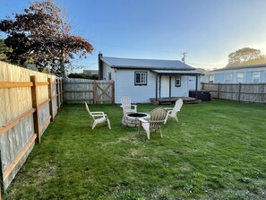 Fully Fenced Backyard (1)