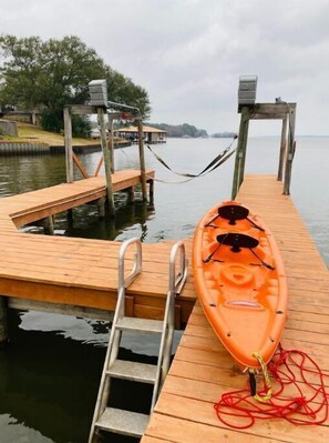 kayaks provided, swim or fish right off the dock