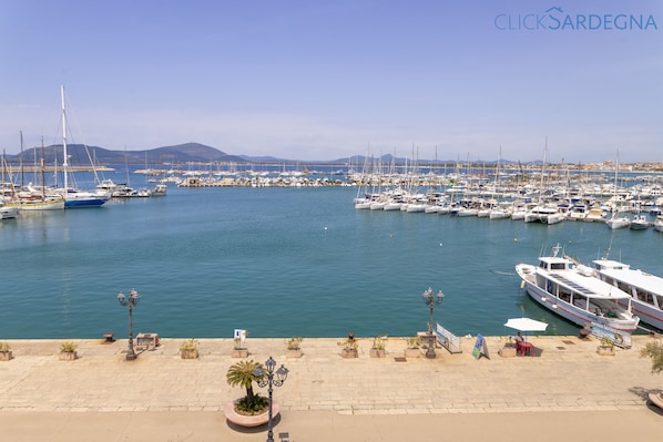 Marina