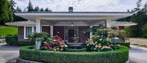 Front Entrance of Guest House with Port-Cochere and driveway turn around.