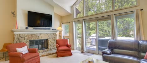 Breckenridge Vacation Rental | 3BR | 3BA | Stairs Required | 1,800 Sq Ft