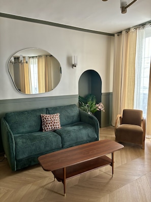 Salon (2)