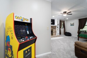Spielezimmer
