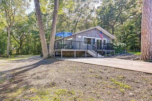 House Exterior | Walk to Beach | Keyless Entry