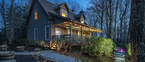 Scaly Mountain Vacation Rental | 2BR | 2.5BA | Stairs Required | 1,450 Sq Ft