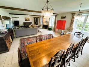 Further dining area