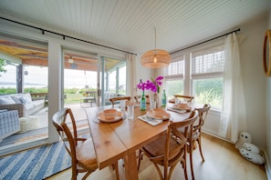 Dining Area | Dishware/Flatware | Trash Bags/Paper Towels