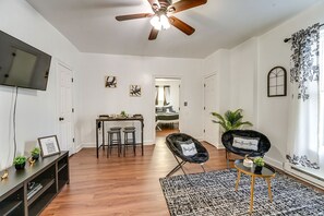 Living Room | Sleeper Sofa | Smart TV | Dining Area