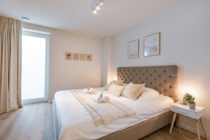 Second bedroom (We provide prepared beds with high-quality bed linen)