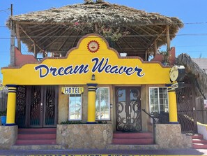 We look forward to welcoming you at the Dream Weaver