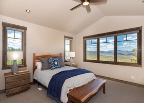 Master suite w/ queen bed, stunning views, walk-in closet, and ensuite bathroom