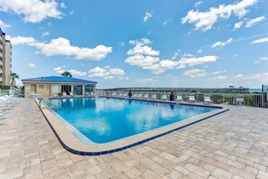 Oceanside Complex Pool (unheated)