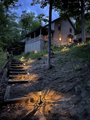 Path up to houses