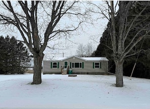 Front view of home