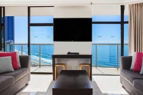 Large living area with Pacific Ocean views