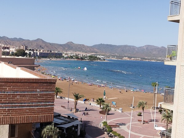 Vista a la playa o el mar