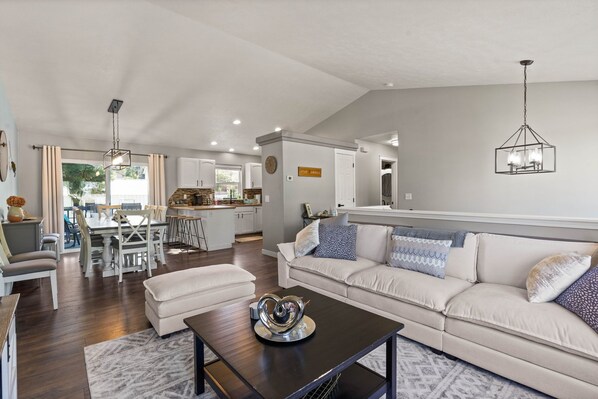 Upstairs Living Area