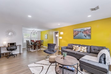 Sunflower State Oasis: King Bed, Spa & Entertainment for 9! rental in Wichita