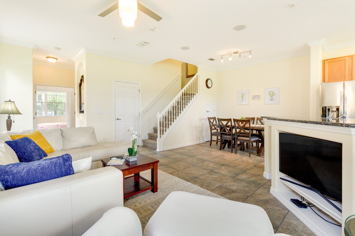 Kissimmee Rental w/ Balcony & Shared Pool