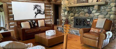 Oniya Lodge Living Room