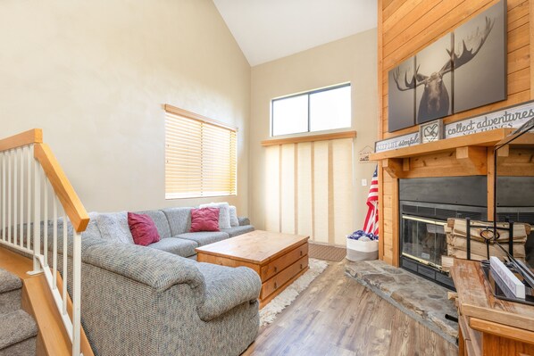 Indoors, Furniture, Living Room, Floor, Flooring