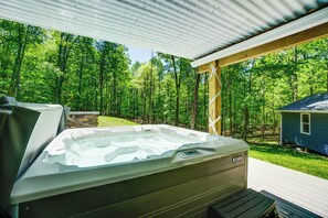 Hot tub