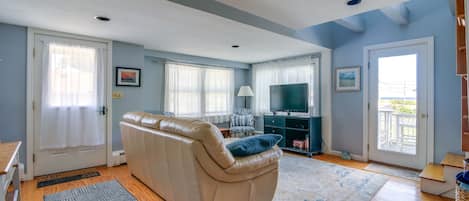 Scituate Vacation Rental | 5BR | 2BA | 1,527 Sq Ft | Stairs Required