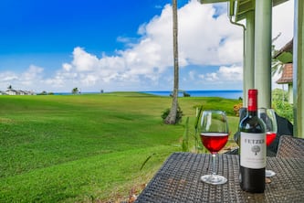 Beautiful 2Br 2Ba Puamana, Ocean and Mountain View, AC, Pool