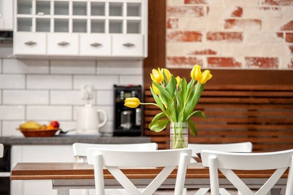 dining room in the marina apartment