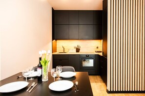 Kitchen of the Hermoso apartment