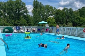 Private Pool is only available between Memorial Day and Labor Day!