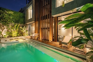 Eigener Pool