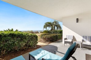 24-Huntington-by-the-Sea-106-Patio