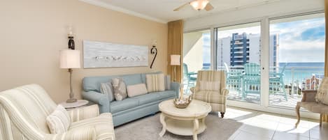 Sterling Shores 602- Living Area