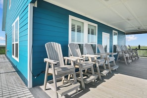 Front deck seating area for watching the birds and the ocean!