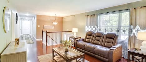 Waterville Vacation Rental | 5BR | 2.5BA | 2,576 Sq Ft | Stairs Required