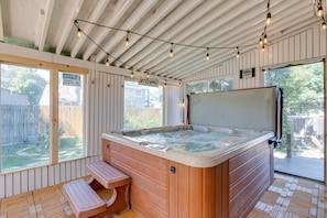 Private Hot Tub | Large Backyard
