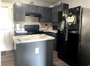 Full Kitchen