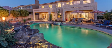 Welcome to ARIZONA DAYDREAM with resort amenities that include a pool, spa, fire pit and covered patio.