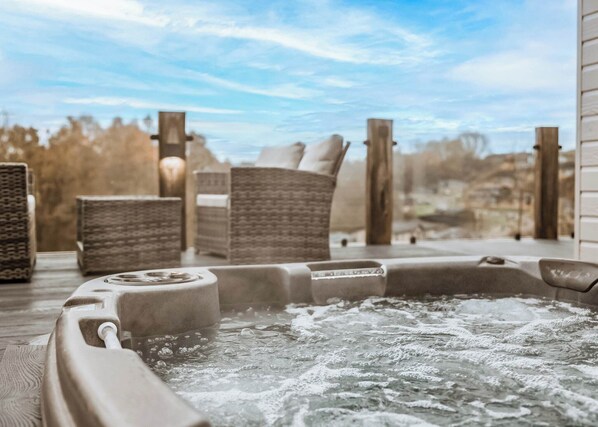 Oak Lodge VIP - The Astbury Golf and Lodge Resort, Bridgnorth