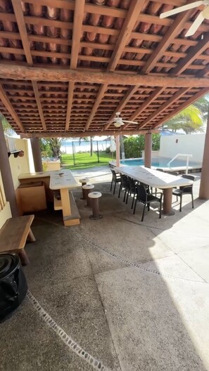 Outdoor dining
