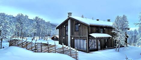 Family-friendly cabin rental in the mountains close to Geilo